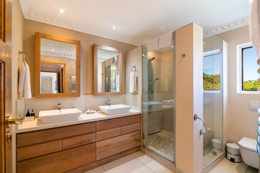  Bedroom Property for Sale in The Point Western Cape